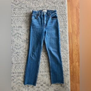 Abercrombie 90s Straight Ultra High Rise Jeans